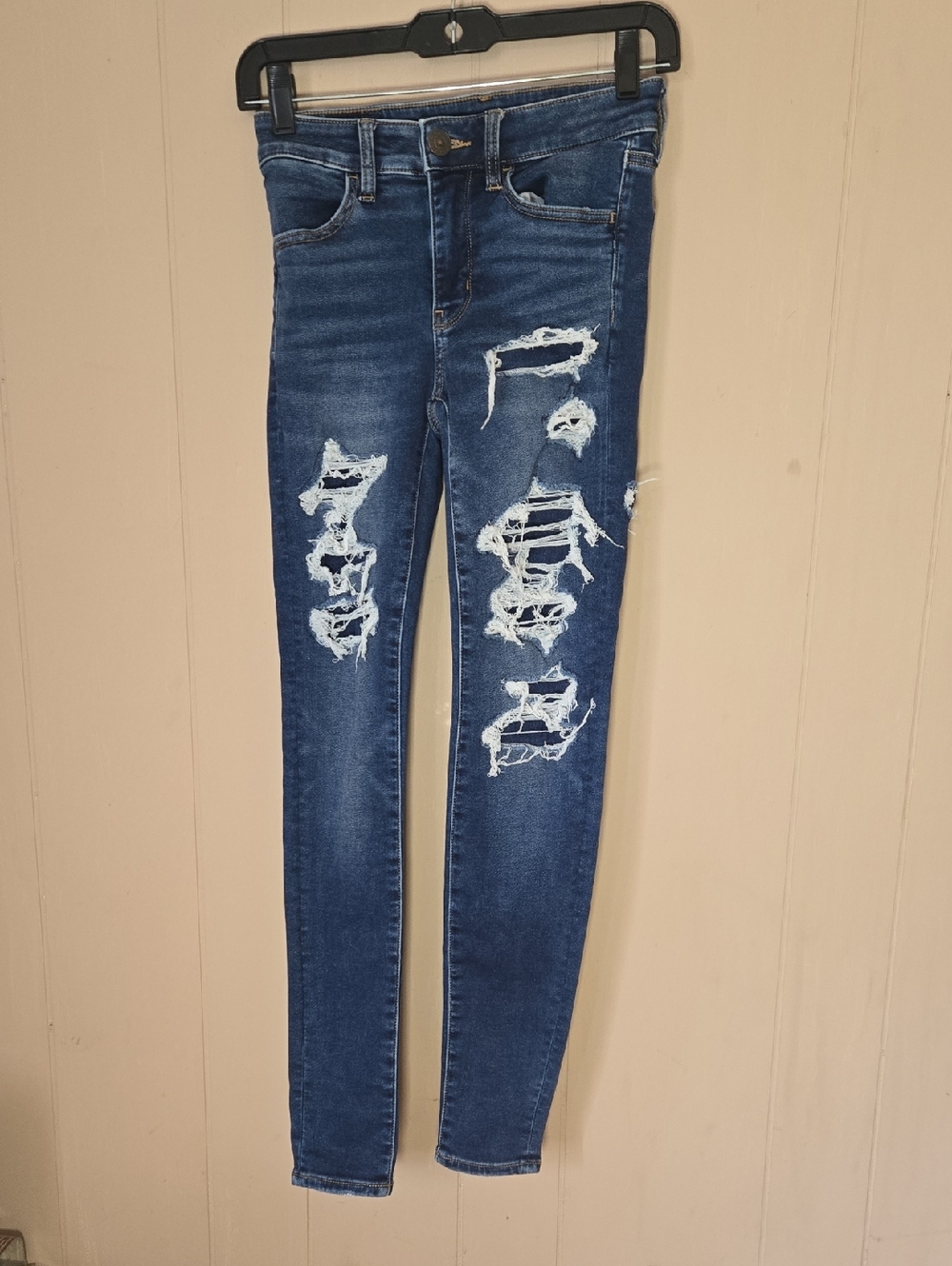 American Eagle Outfitters Dark Blue Distressed Skinny Jeans Size 00